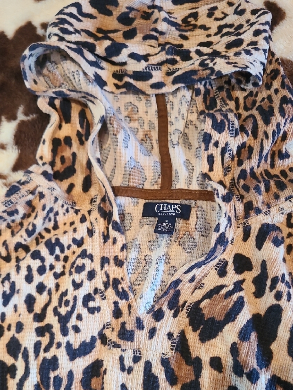 Chaps Leopard Print Hooded Top in Tan and Black - Picture 3 of 5